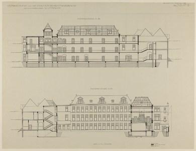 217522 Doorsneden van het Gouvernementsgebouw aan de Kromme Nieuwegracht (Paushuize) te Utrecht.